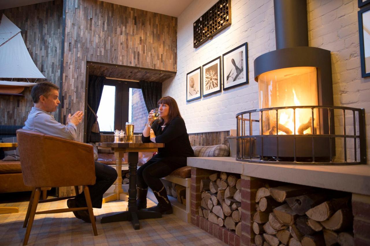 The Bell Hotel Sandwich Zewnętrze zdjęcie